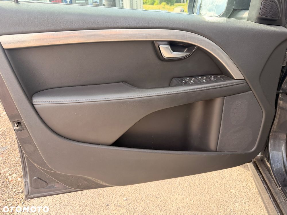 Volvo V70 D3 Geartronic Kinetic - 16
