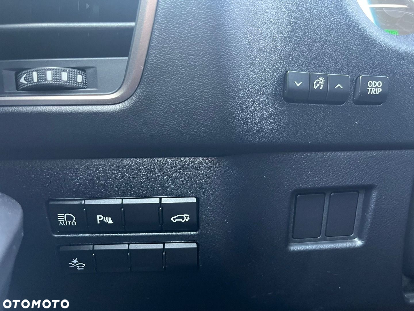 Lexus NX - 32