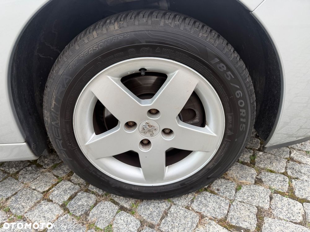 Peugeot 207 95 VTi Premium - 30