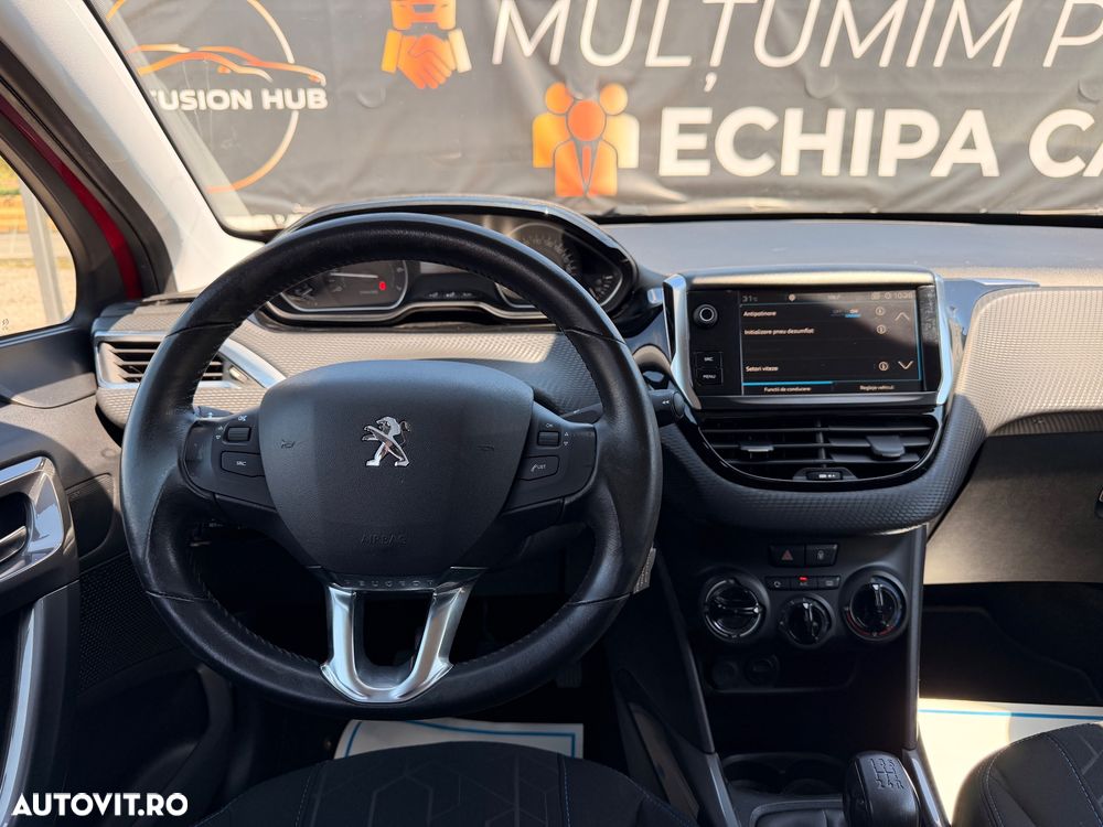 Peugeot 2008 1.2 L PureTech Active - 9
