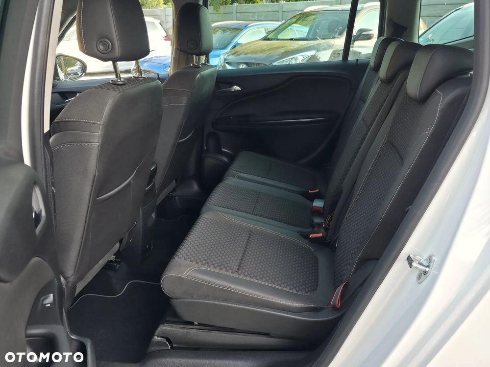 Opel Zafira Tourer 1.4 Turbo Innovation - 13