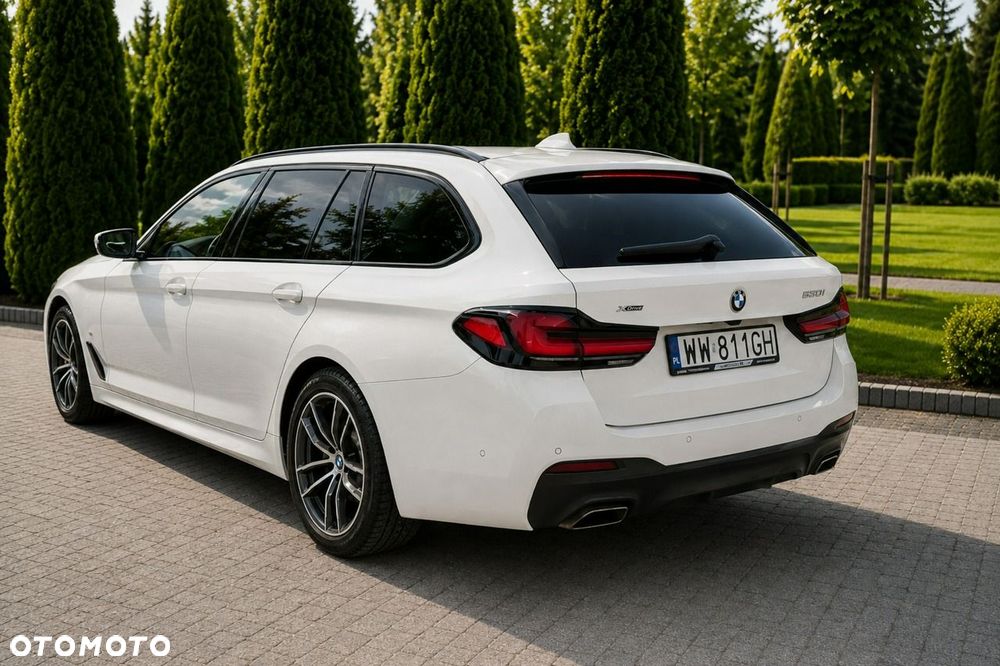 BMW Seria 5 530i xDrive mHEV M Sport sport - 3