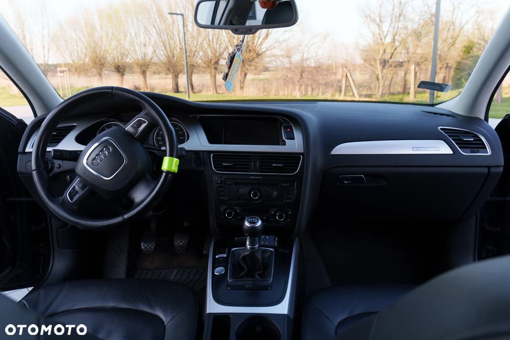 Audi A4 ver-2-0-tfsi-quattro - 17