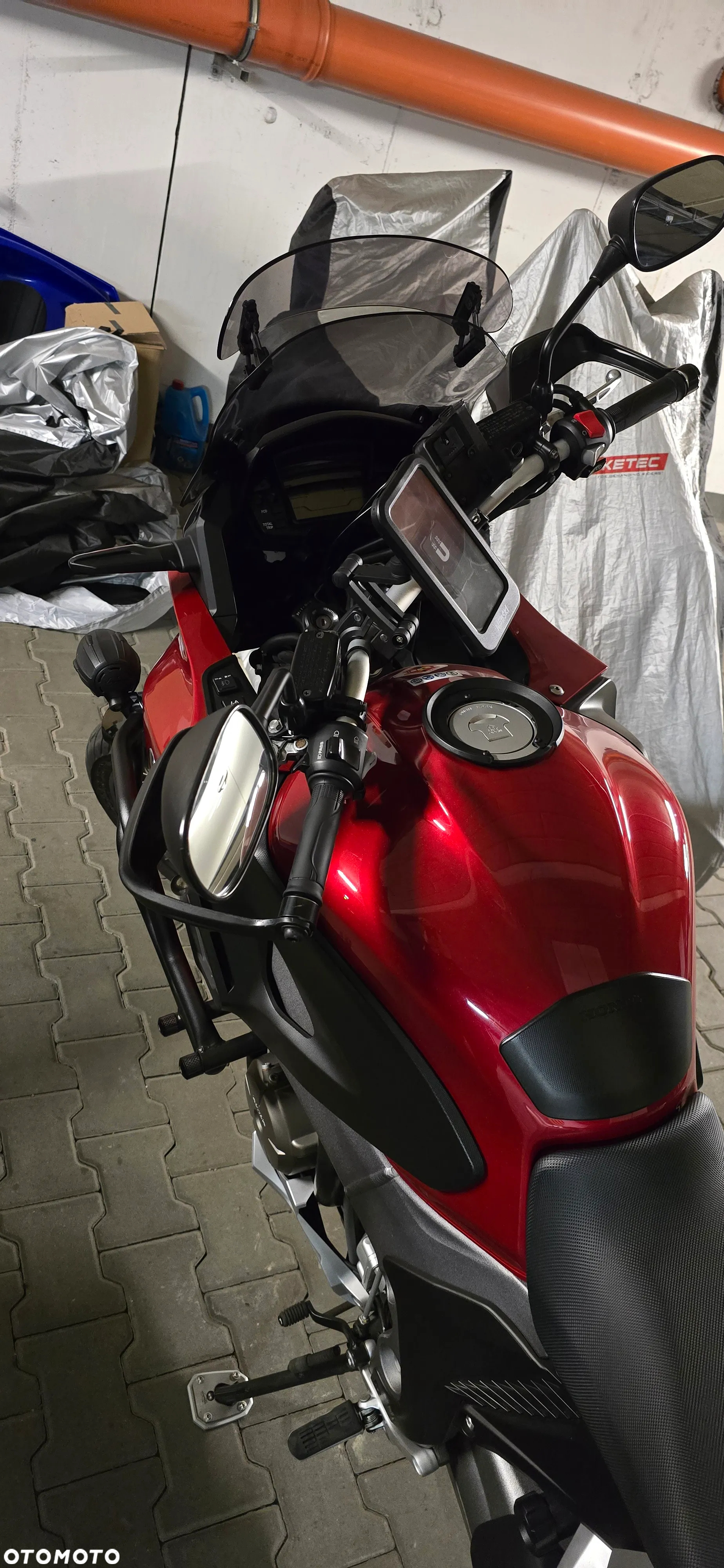 Honda VFR - 4