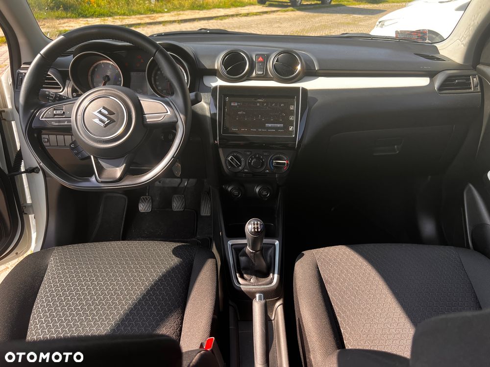 Suzuki Swift 1.2 Premium - 12