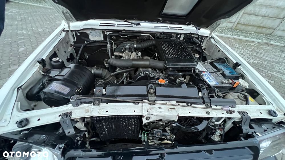 Mitsubishi Pajero - 14