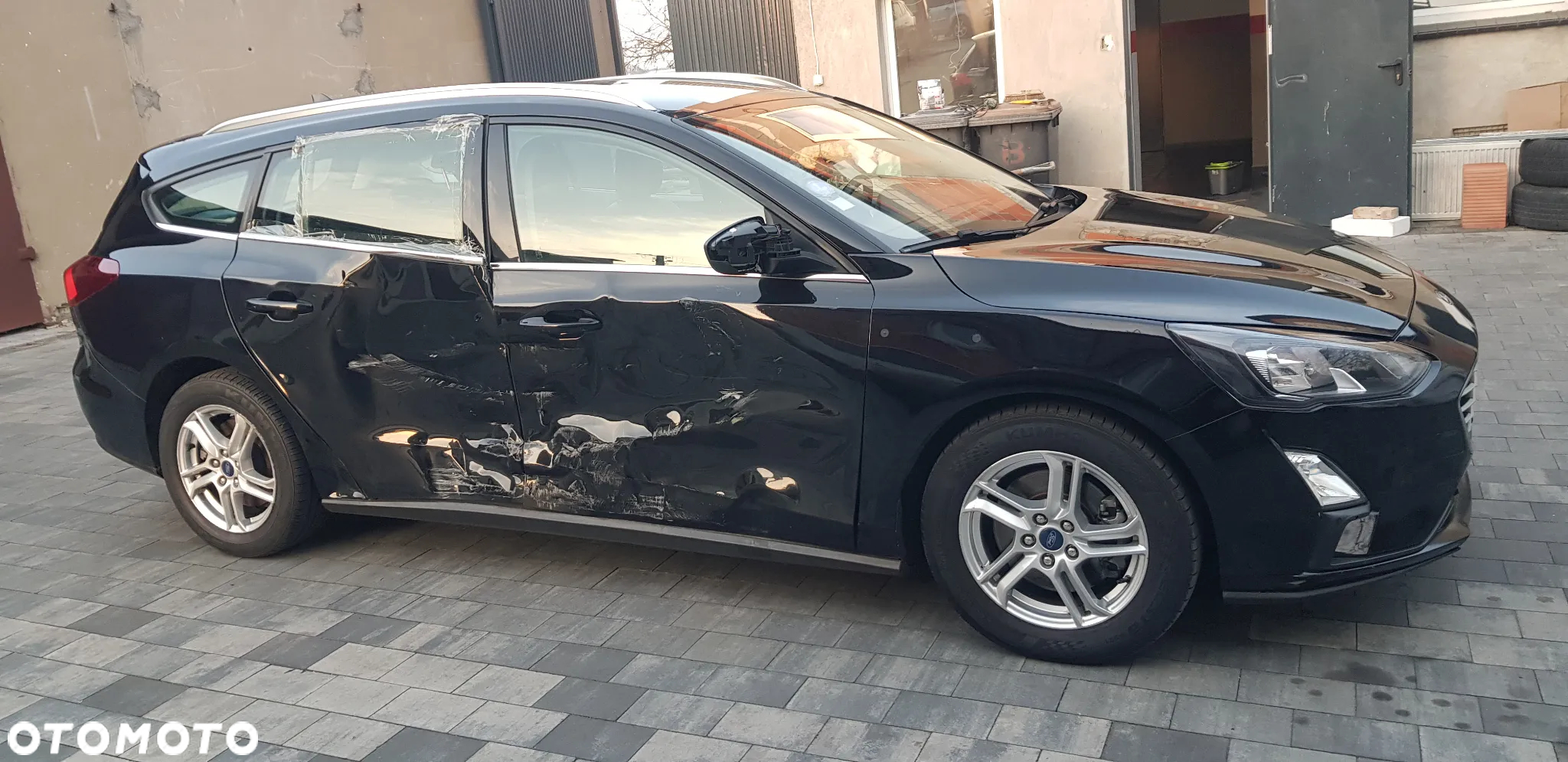 Ford Focus 1.0 EcoBoost Active Business - 8