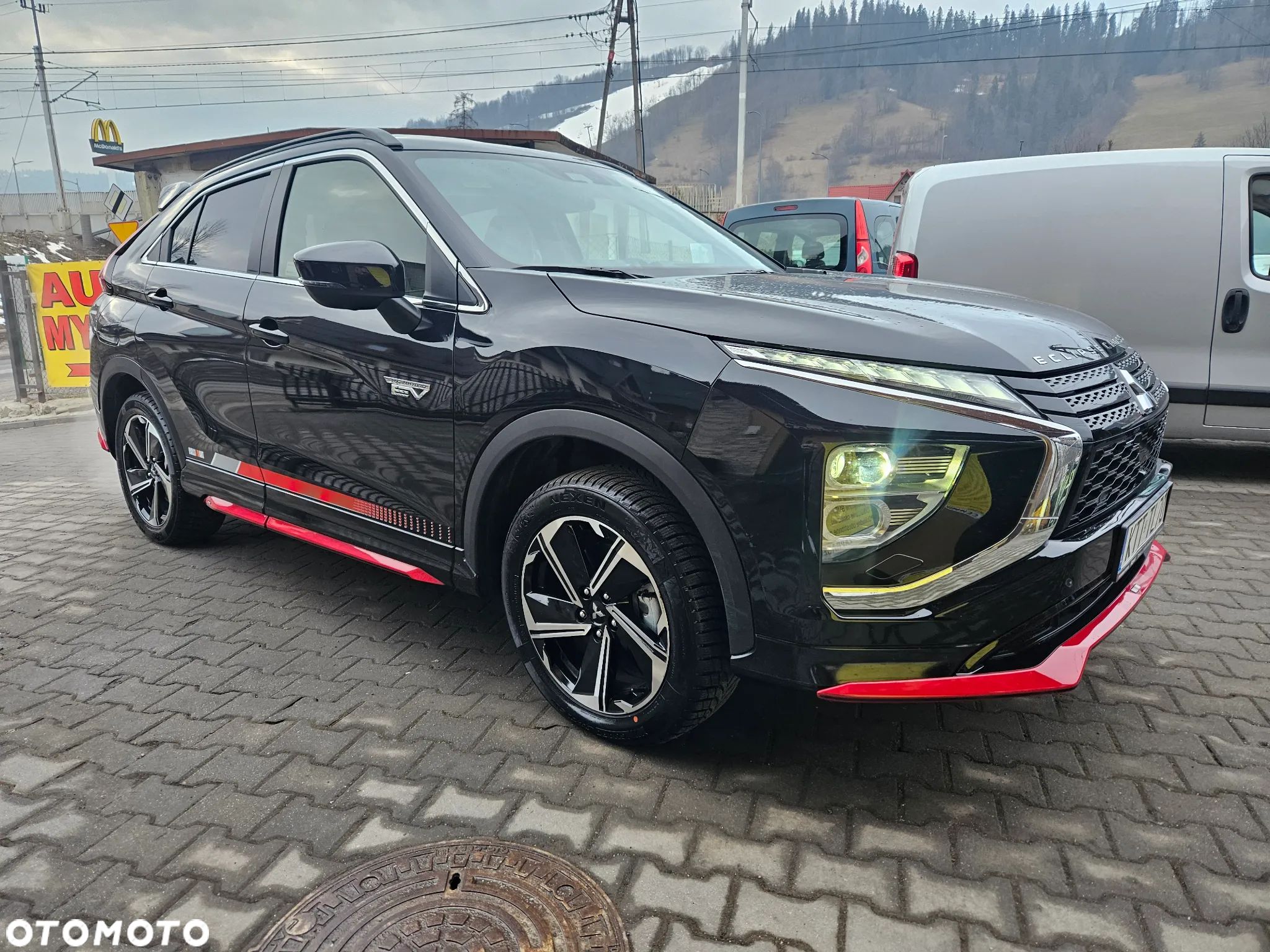Mitsubishi Eclipse Cross 1.5 T GPF Intense Pro CVT 4WD - 1
