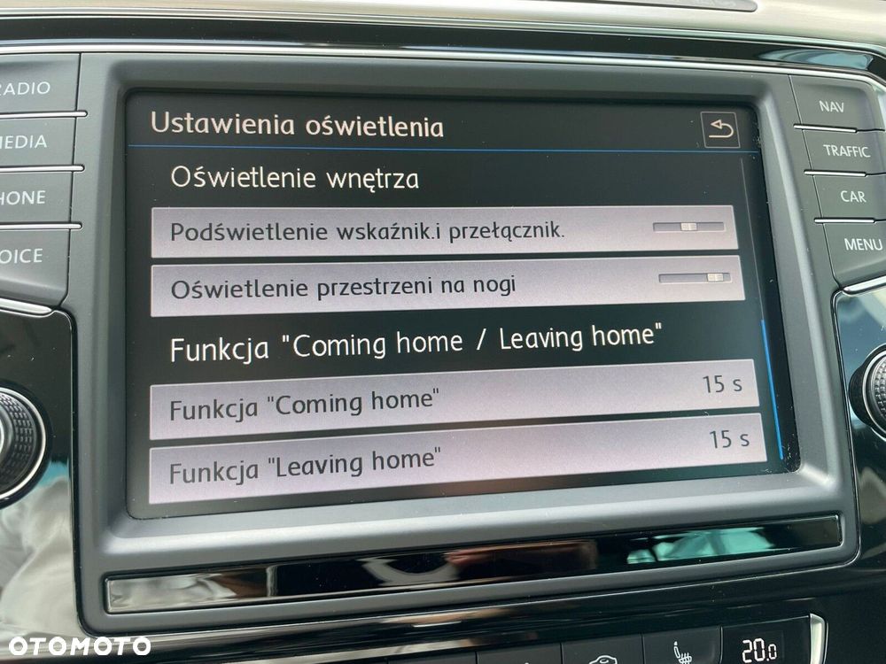 Volkswagen Passat - 30