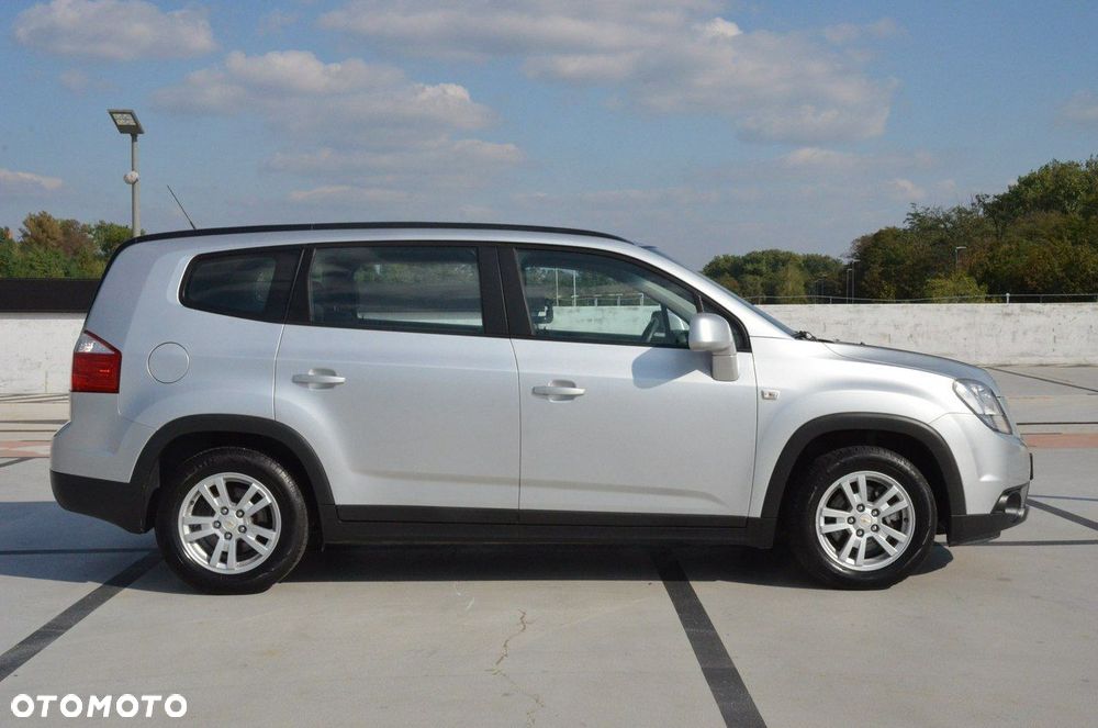 Chevrolet Orlando - 10