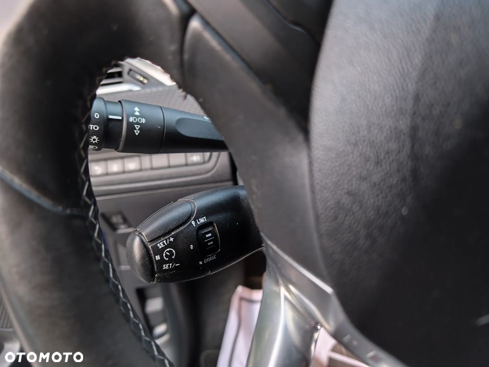Peugeot 2008 e-HDi FAP 115 STOP & START Allure - 15