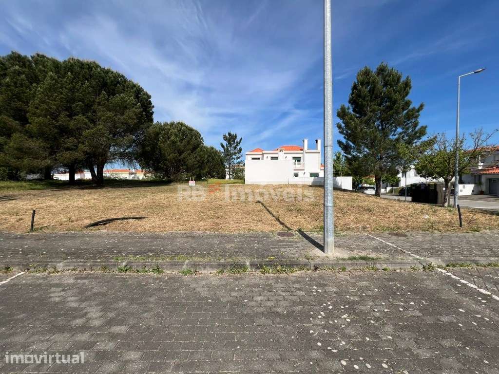 Lote para Construção de Moradia, na Urbanização Casal Vidigal, no E... - Grande imagem: 5/19