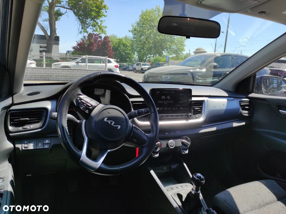 Kia Stonic 1.2 L - 6