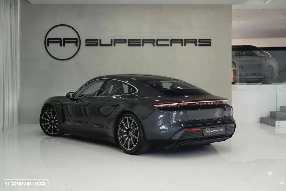 Porsche Taycan 4S — fotografia 14