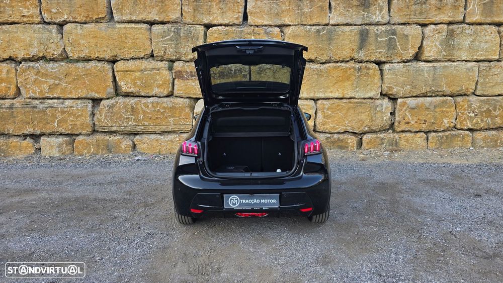 Peugeot e-208 Allure Pack - 54