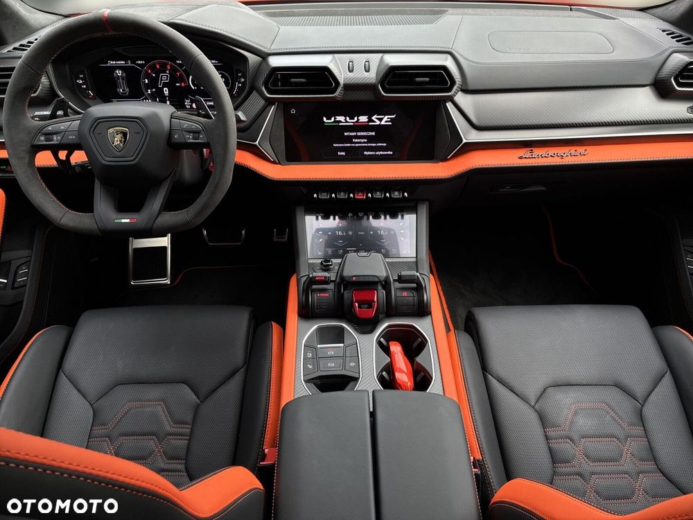 Lamborghini Urus - 11