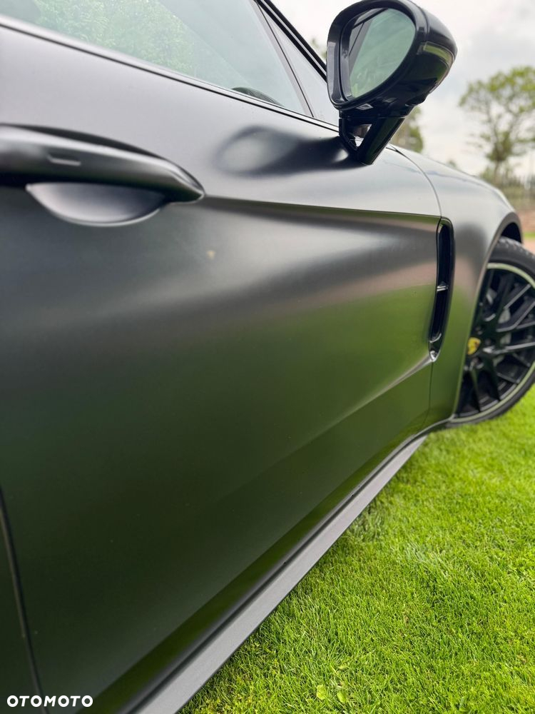 Porsche Panamera 4S - 5