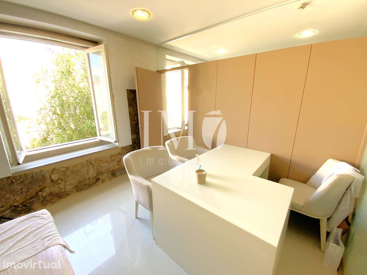 Gabinete com janela (despesas incluídas) - Campo da Vinha, Braga - Grande imagem: 2/12