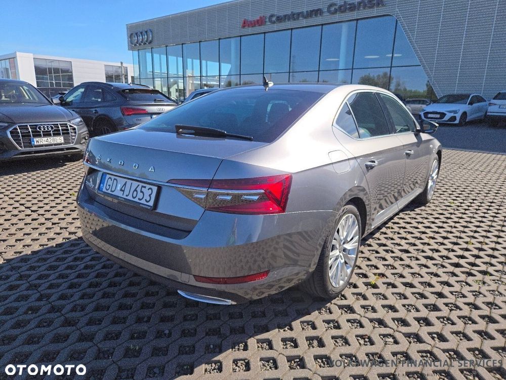 Skoda Superb 2.0 TSI L&K DSG - 3