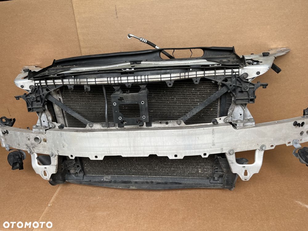 PAS PRZEDNI MERCEDES C KLASA W205 C205 2.2CDI C220 CHLODNICE PRZOD AUTOMAT - 1