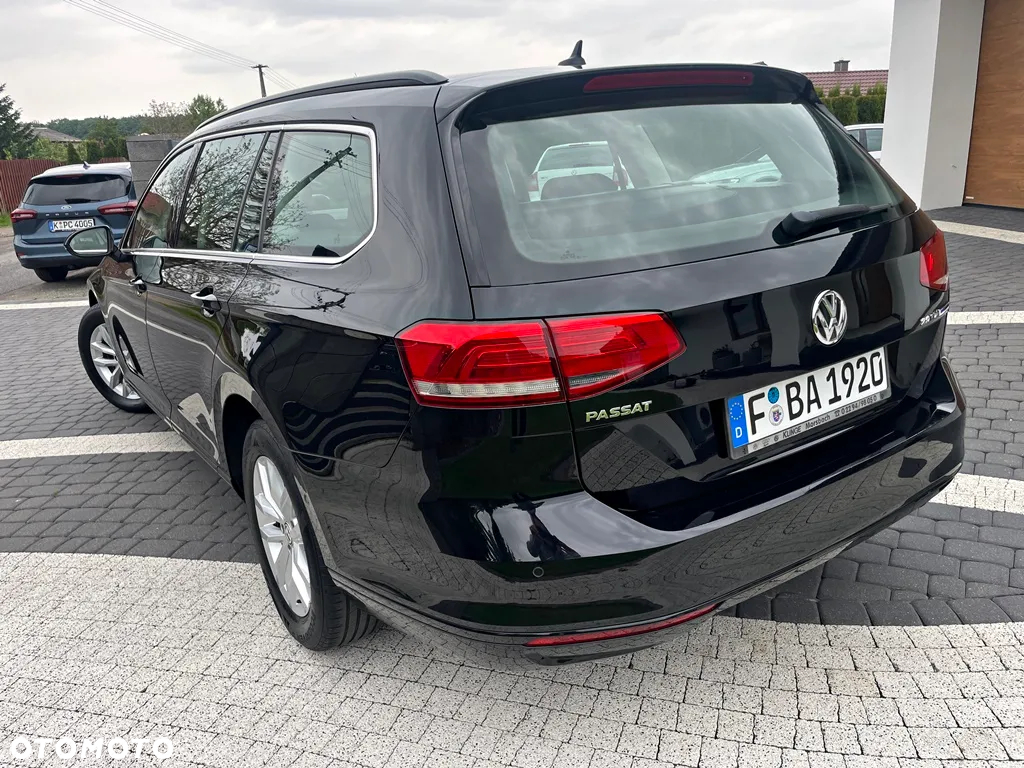 Volkswagen Passat Variant 2.0 TDI DSG (BlueMotion Technology) Comfortline - 17