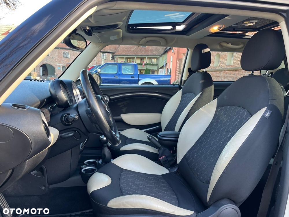 MINI Cooper S Standard - 11