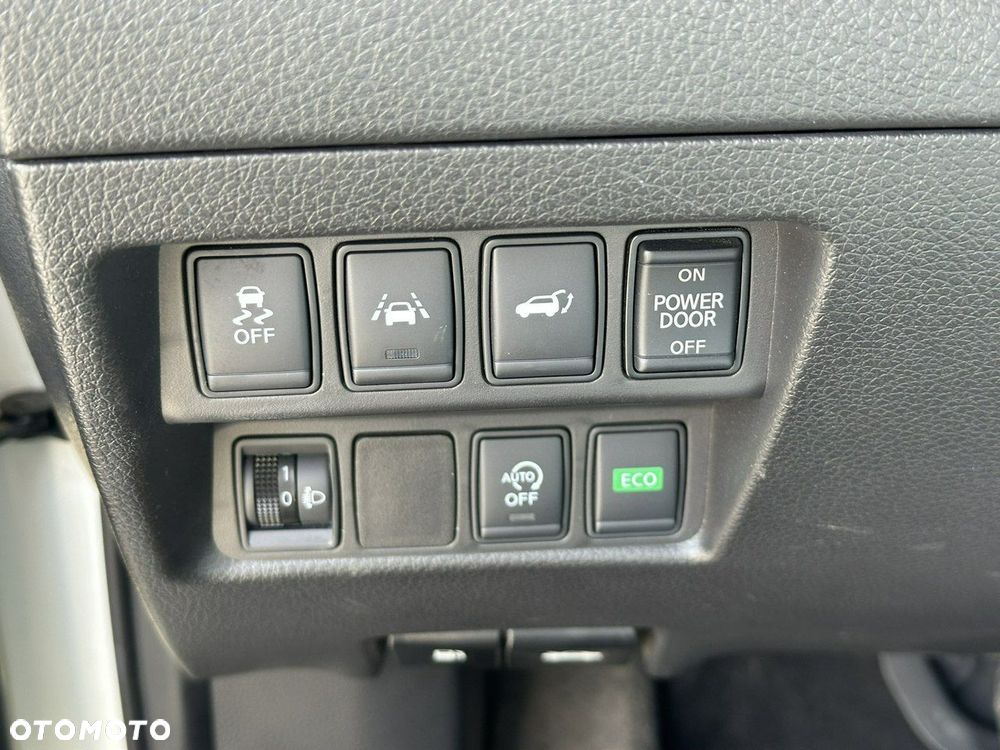 Nissan X-Trail 2.0 dCi N-Connecta 4WD Xtronic - 14