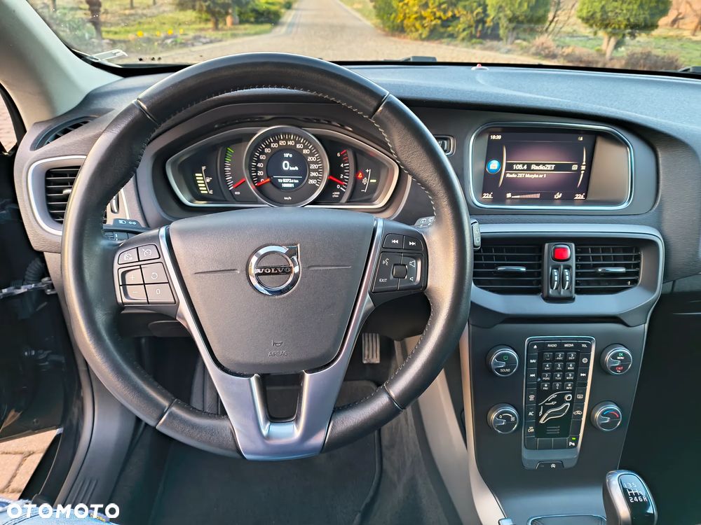 Volvo V40 D2 Momentum - 10