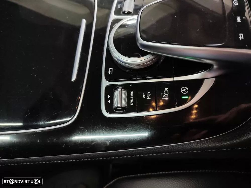 Mercedes-Benz E 220 d 4Matic 9G-TRONIC Avantgarde - 35