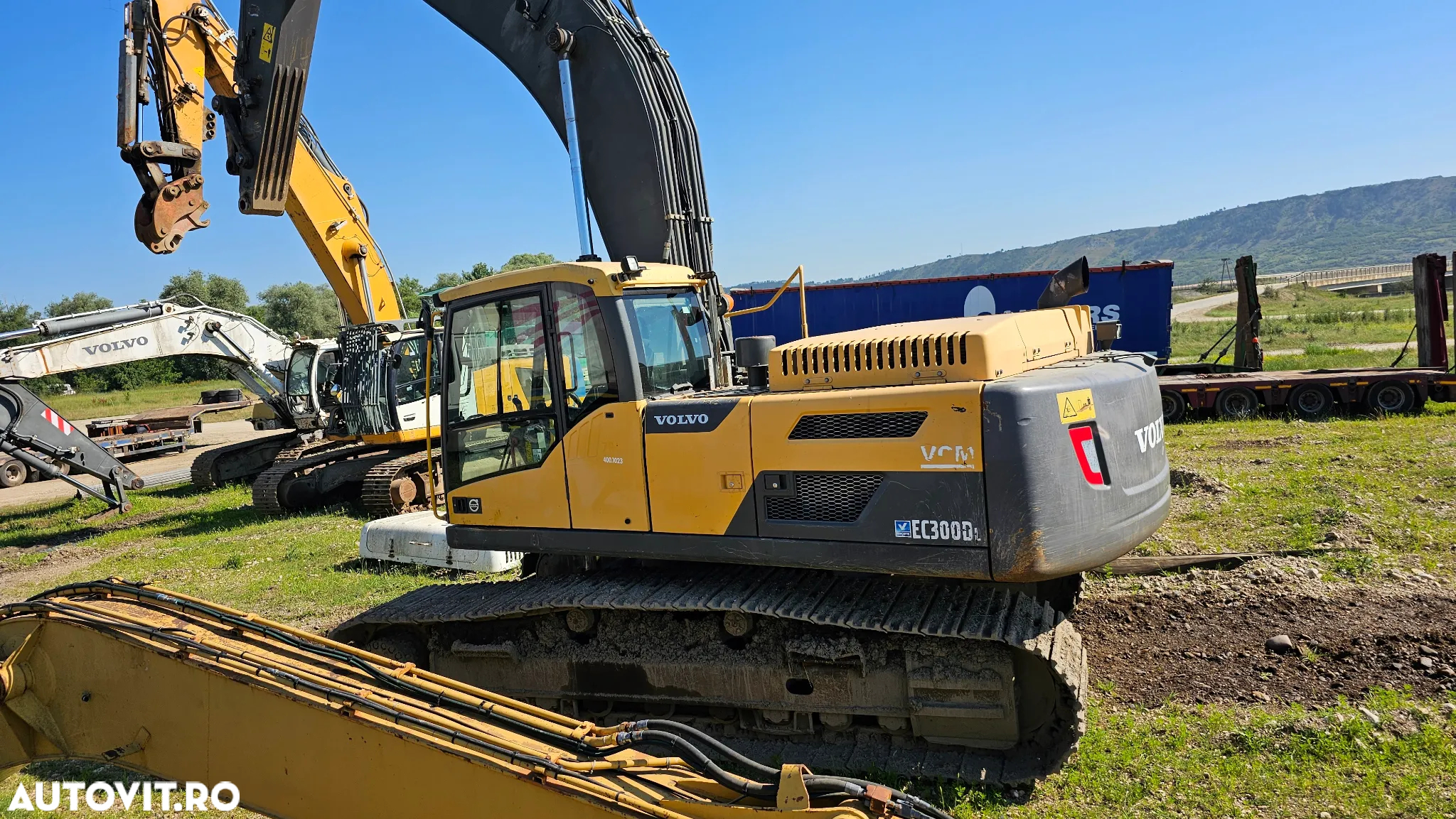 Volvo EC 300 Excavator pe senile - 15