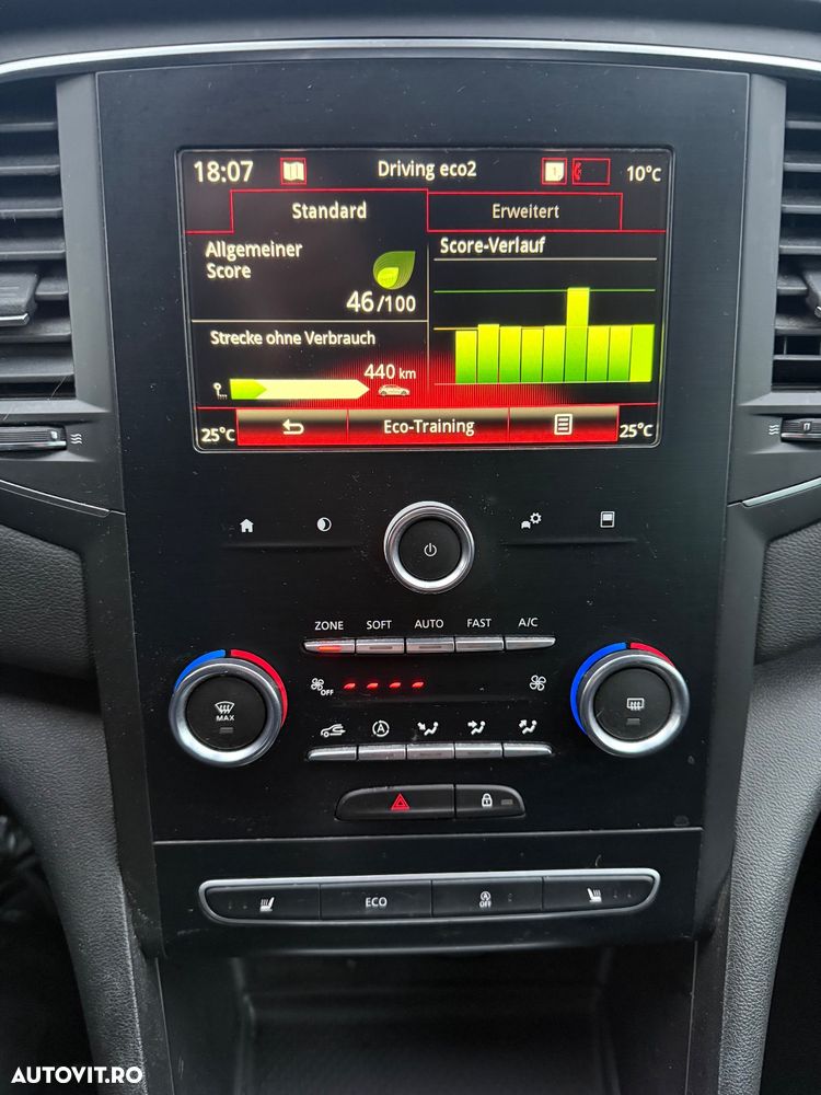 Renault Megane TCe GPF Limited - 10