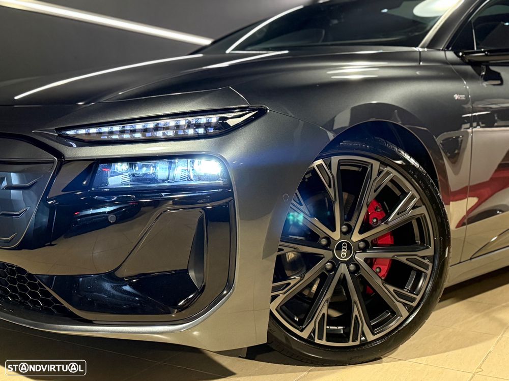 Audi A6 Avant e-tron performance edition one grey - 2