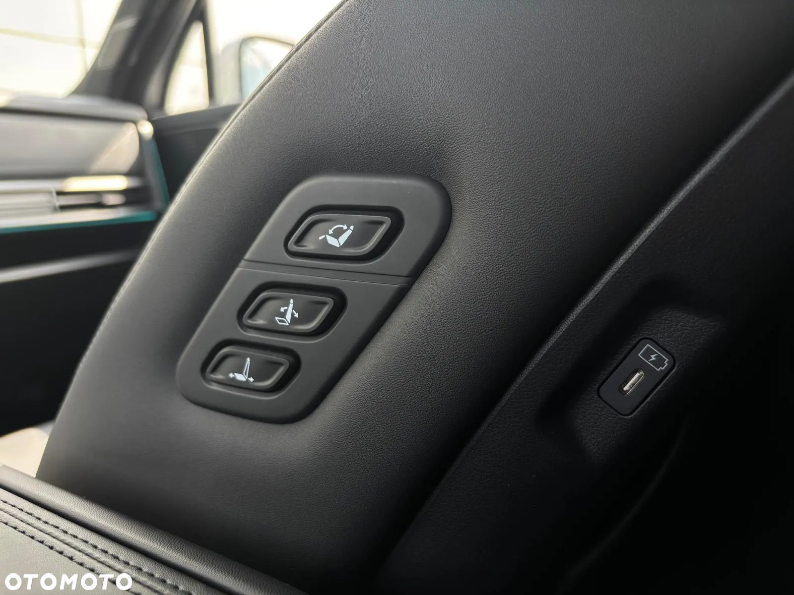 Hyundai Santa Fe 1.6 T-GDI PHEV Calligraphy 4WD 6os - 21