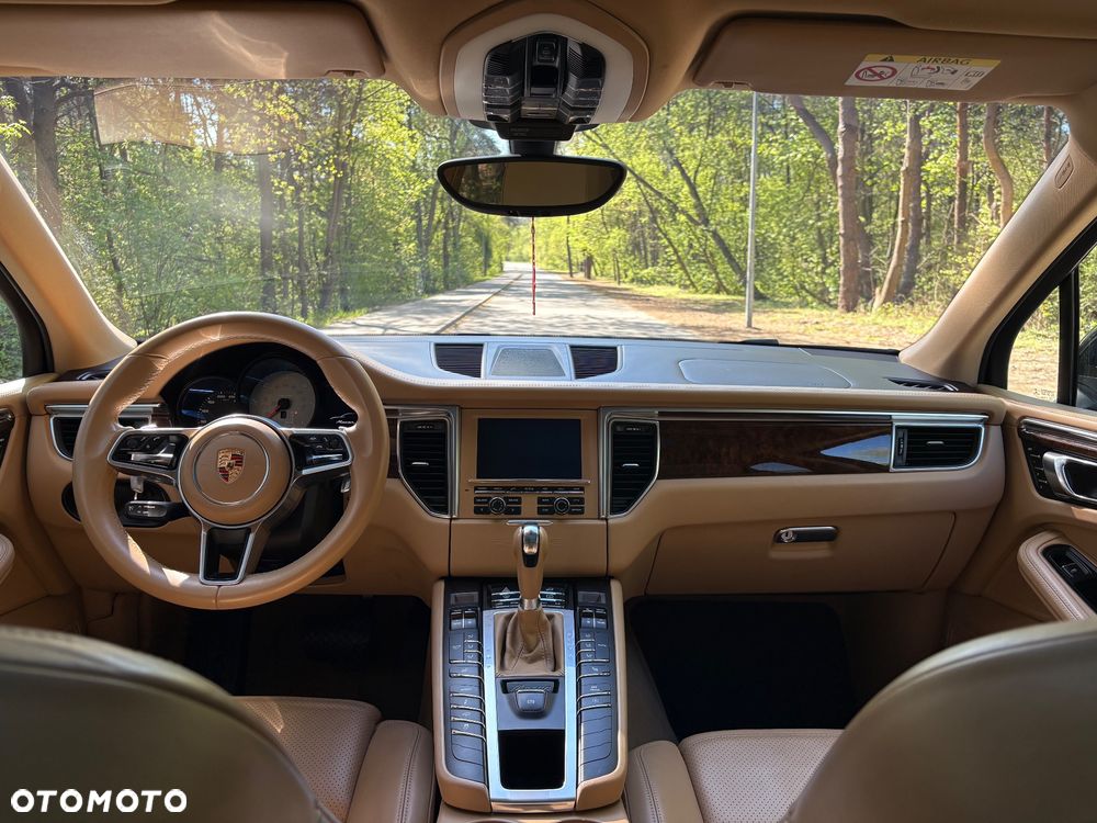 Porsche Macan - 21