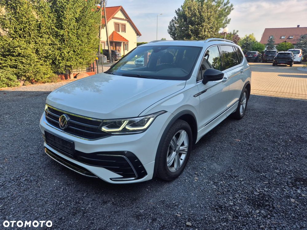 Volkswagen Tiguan 2.0 TDI SCR 4MotION DSG R-Line - 16