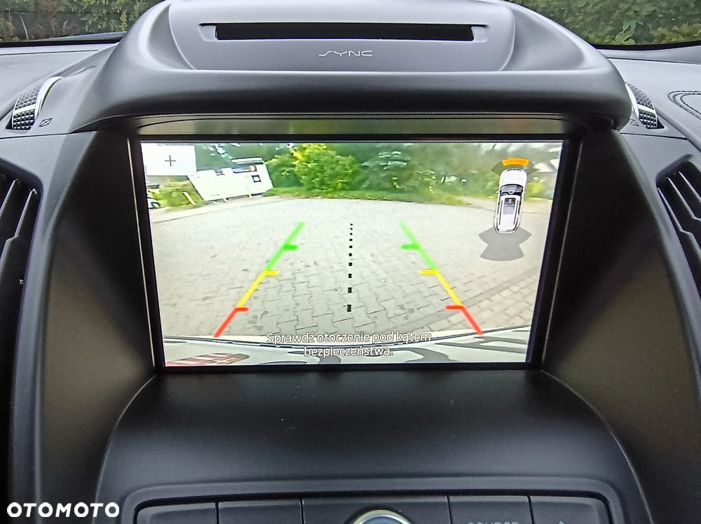 Ford Kuga - 27