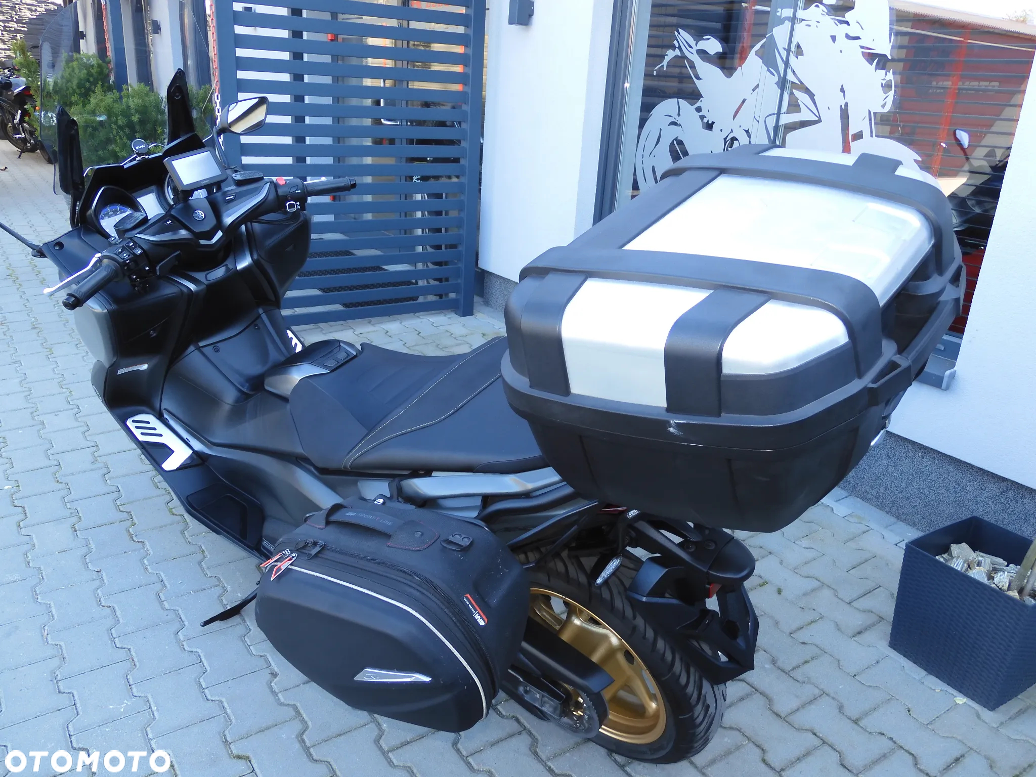 Yamaha Tmax - 29