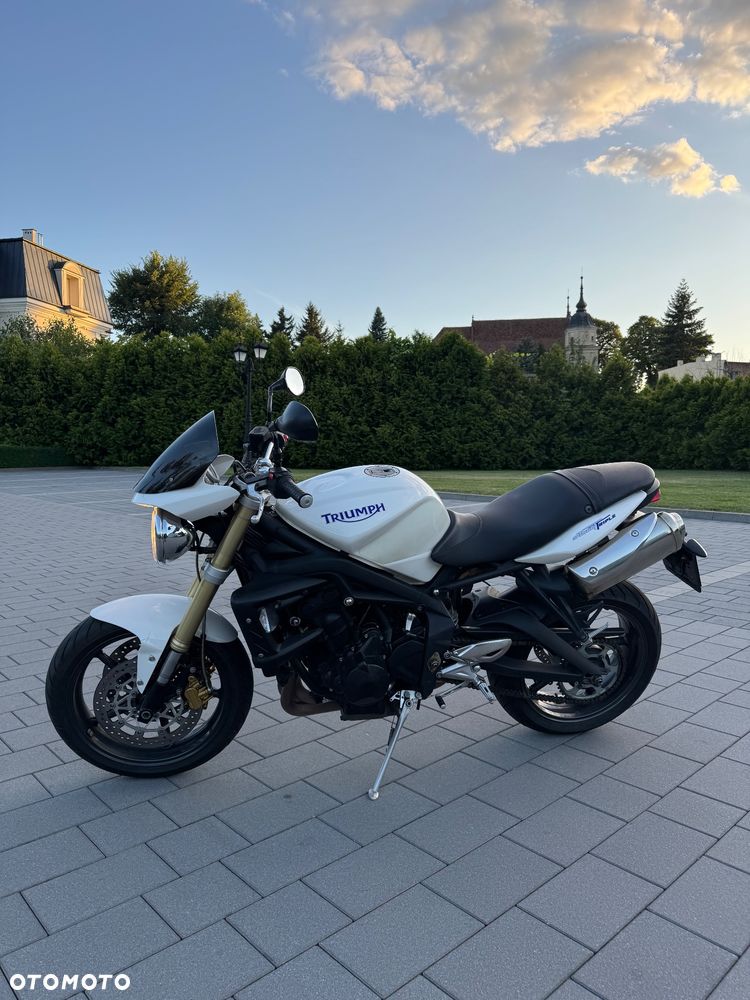Triumph Street Triple - 6