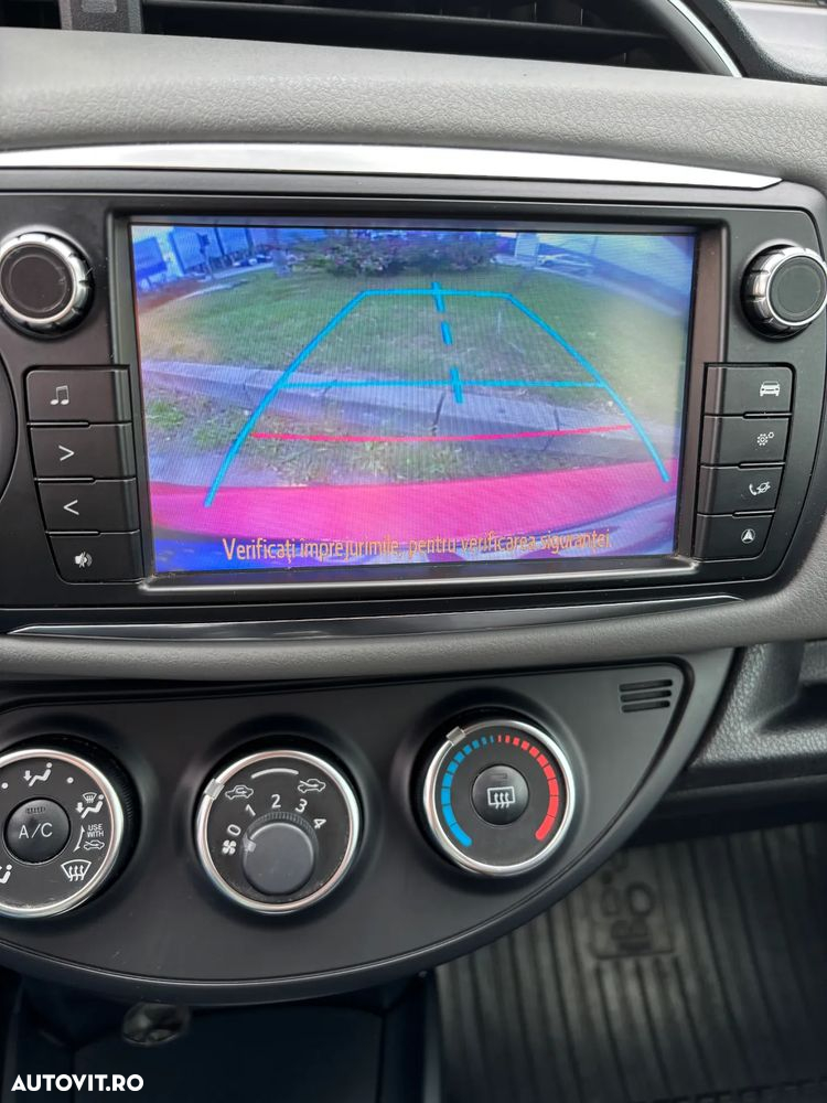 Toyota Yaris 1.3 VVT-i Luna - 17
