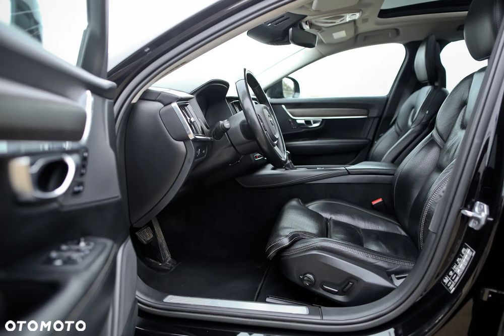Volvo V90 Cross Country D5 SCR AWD Pro - 18