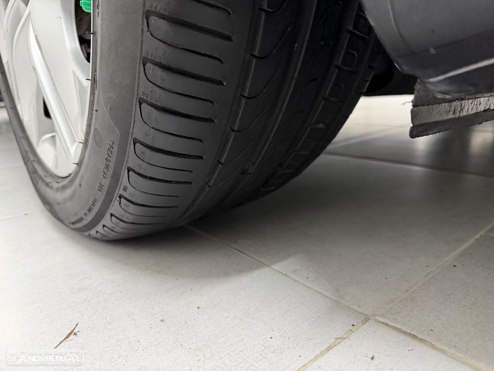 Mercedes-Benz E 250 CDI Avantgarde BlueEfficiency Auto. - 9