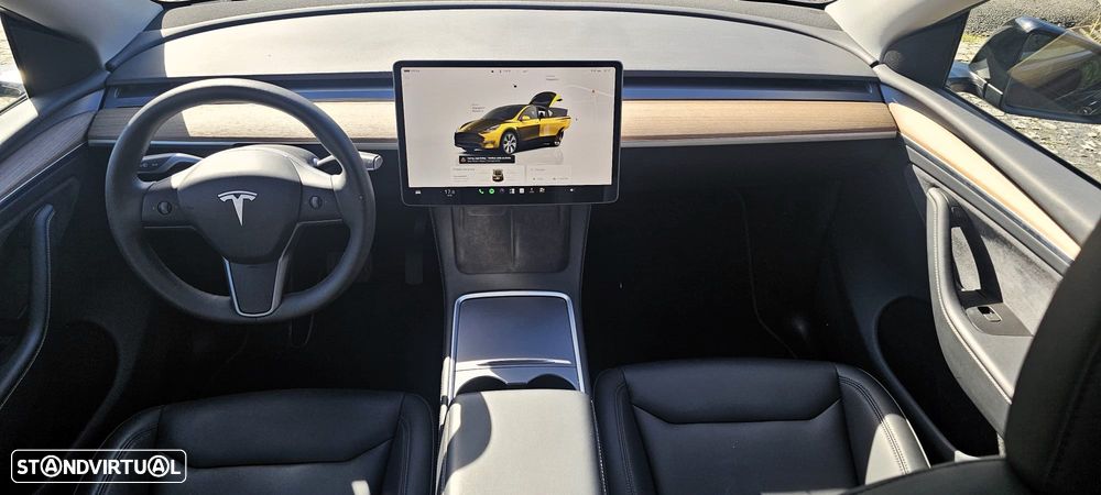 Tesla Model Y - 13