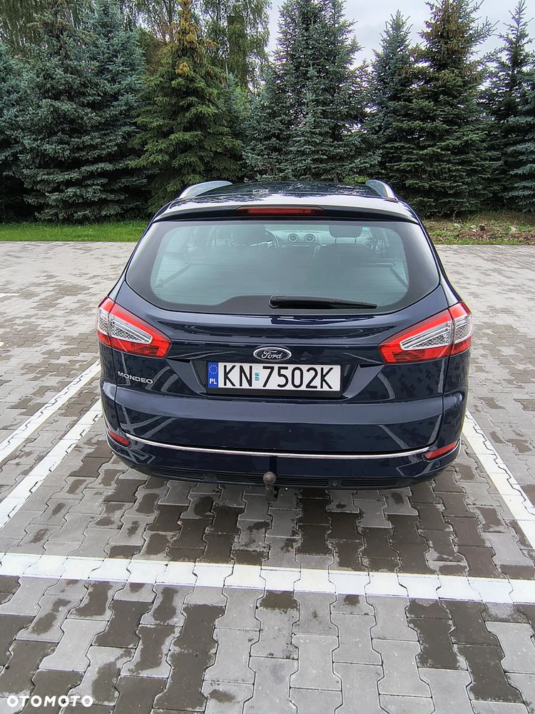 Ford Mondeo - 8