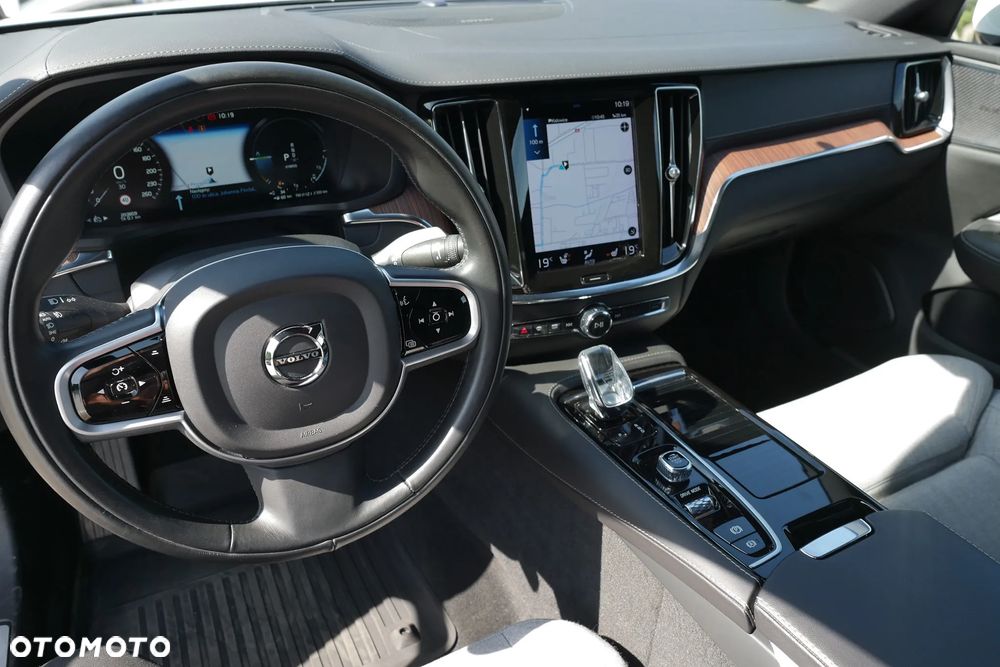 Volvo V60 T6 AWD Recharge Geartronic Inscription - 20