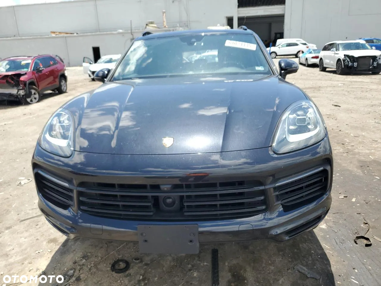 Porsche Cayenne - 2