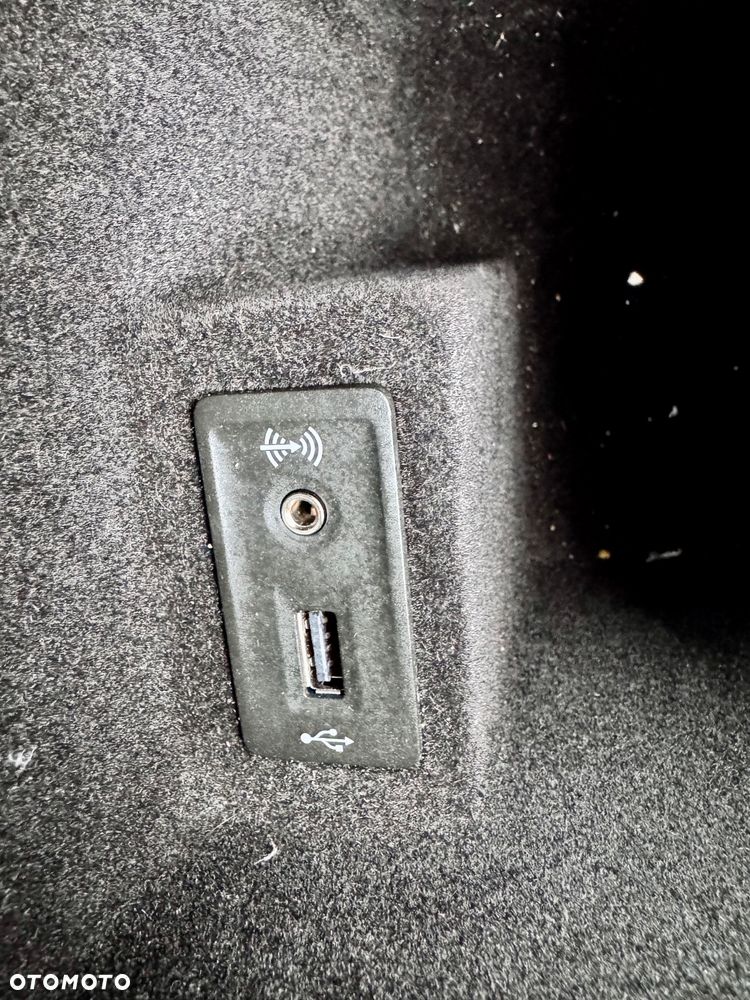 Volkswagen Passat 2.0 TDI SCR (BlueMotion Technology) DSG Highline - 28