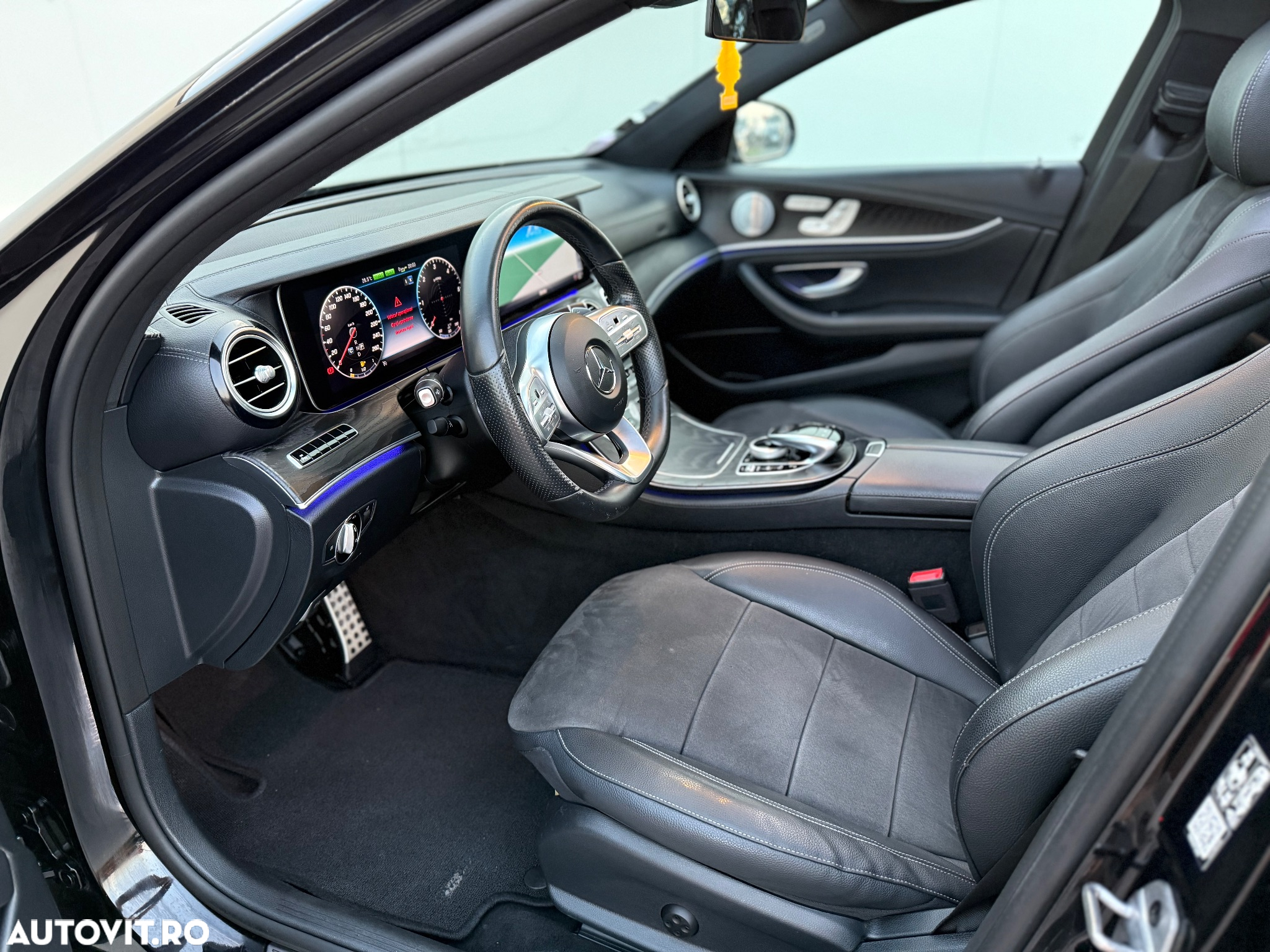 Mercedes-Benz E 300 de 9G-TRONIC AMG Line - 8