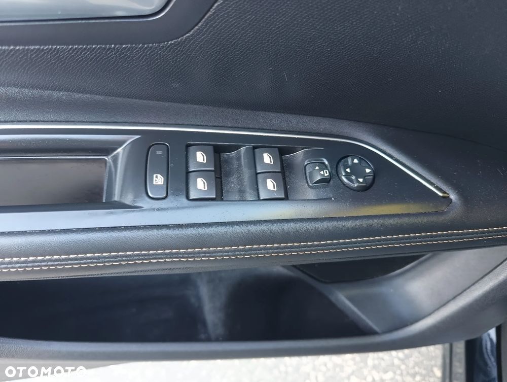 Peugeot 5008 BlueHDi 130 EAT8 GT - 11