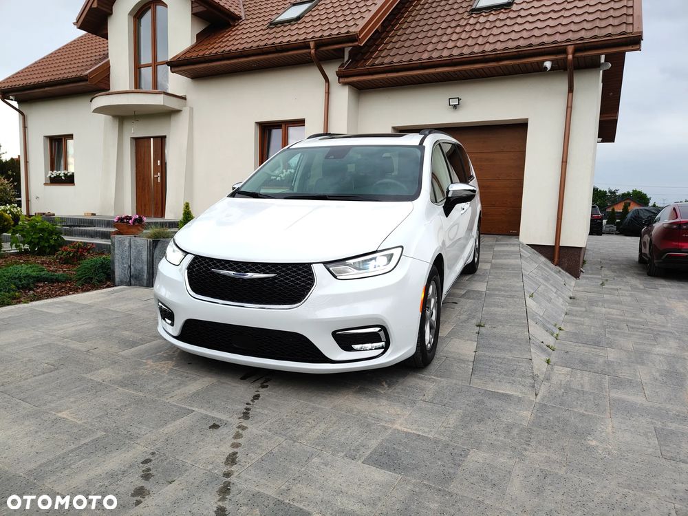 Chrysler Pacifica - 14