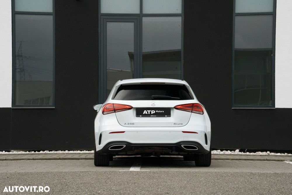 Mercedes-Benz A 250 - 26